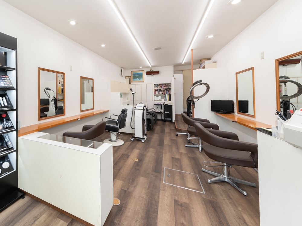 見附市今町美容院・ヘアサロン|美容室OKA(オカ)